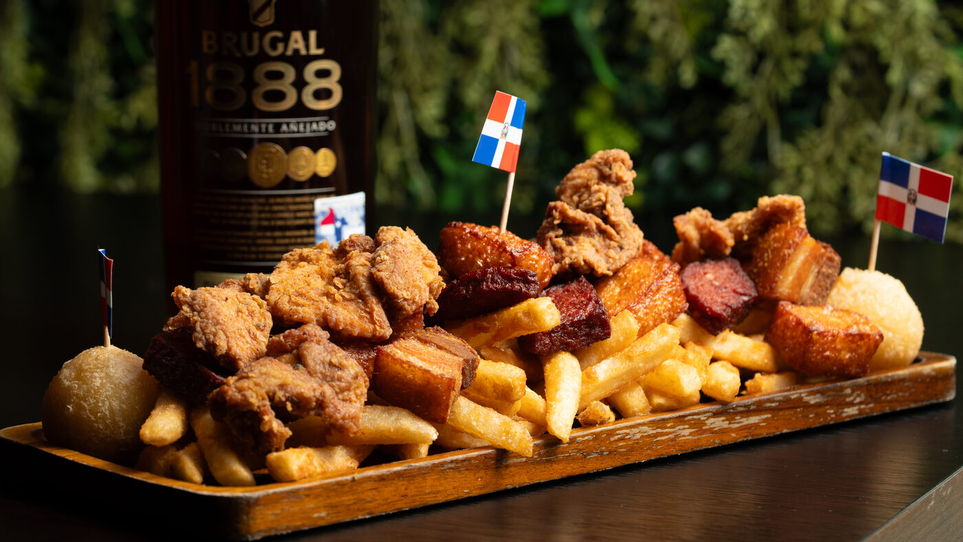 Shareable platter